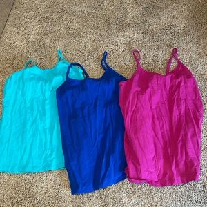 Set of 3 Torrid sz 1 camis